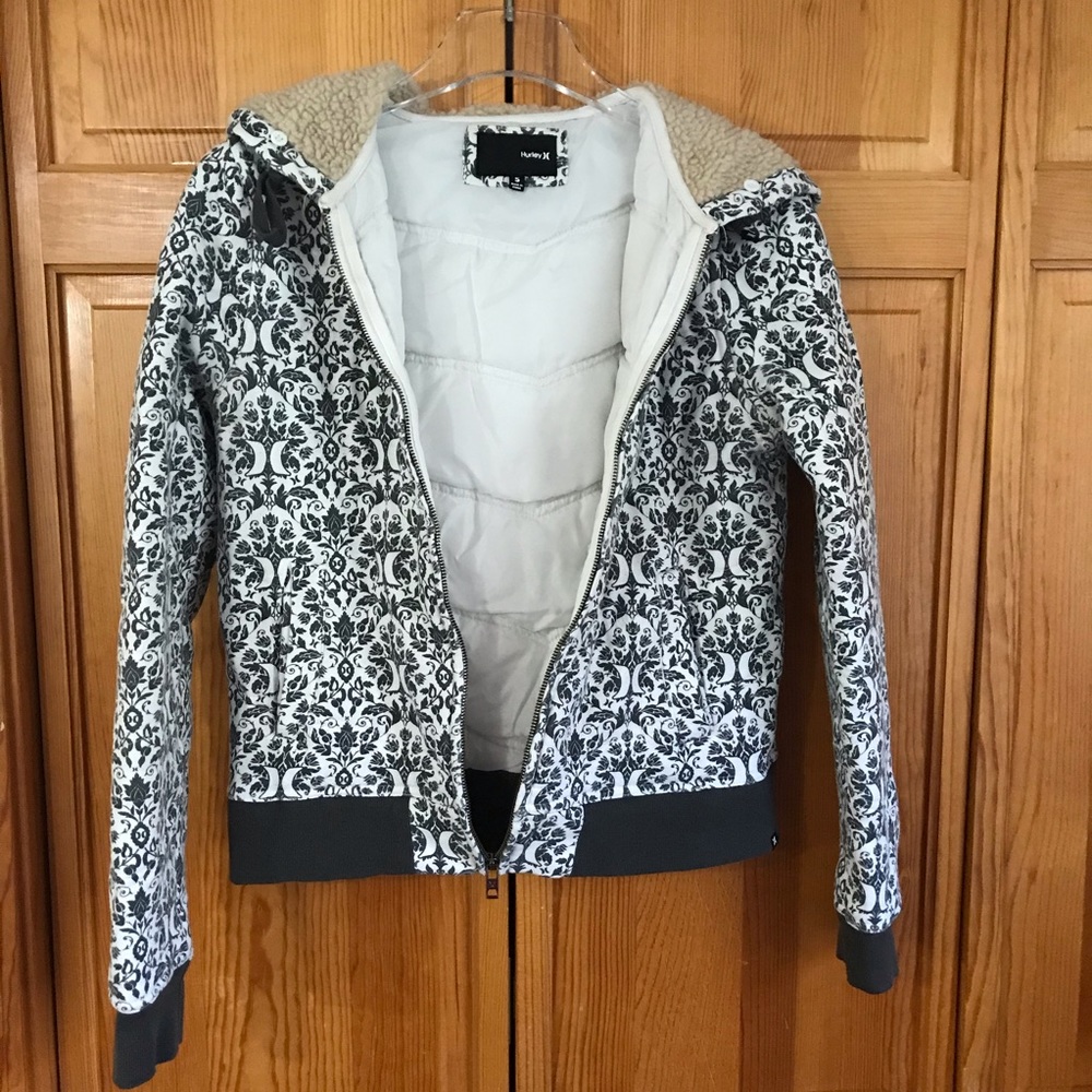 Hurley Sherpa Quilted puffer Jacket Gray Floral